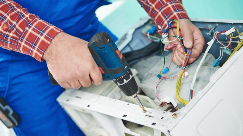 Turgutlu Teka Teka çamaşır makinesi kart tamiri – Su almama arızası orijinal parça ile giderildi. - Teknik servis örneği